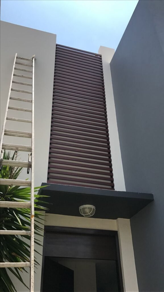 تكسيات جدران بديل الخشب