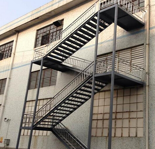 سلالم درج طوارئ